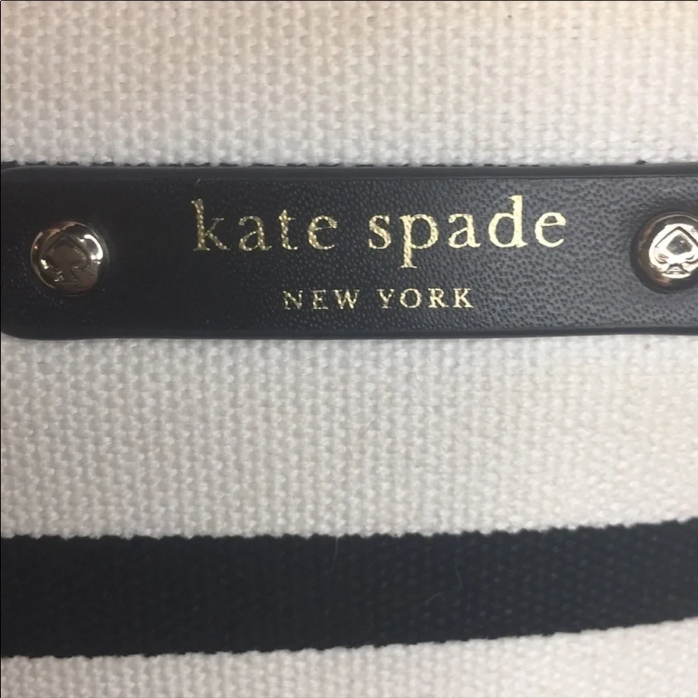Kate Spade New York DOWN THE RABBIT HOLE QUEEN BEE